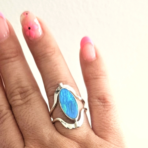 925 Fire Opal Gemstone Ring size 7.5 - Picture 1 of 5